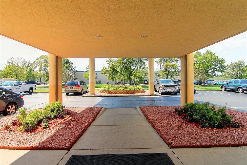 Best Western Inn&Suites Merrillville Exterior foto